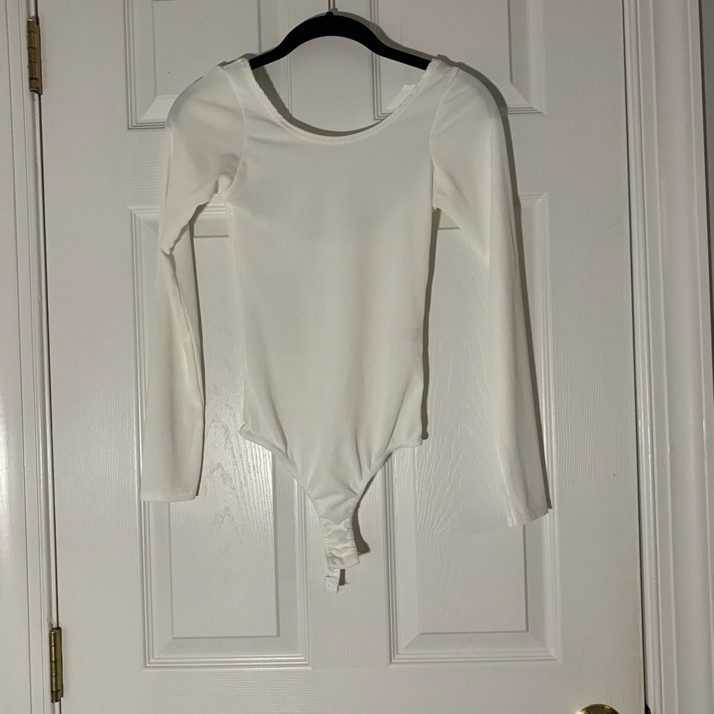 Pretty Little Thing Cream Rib Scoop Back Bodysuit